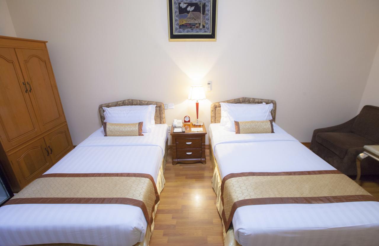 Grand Palace Hotel Янгон Экстерьер фото