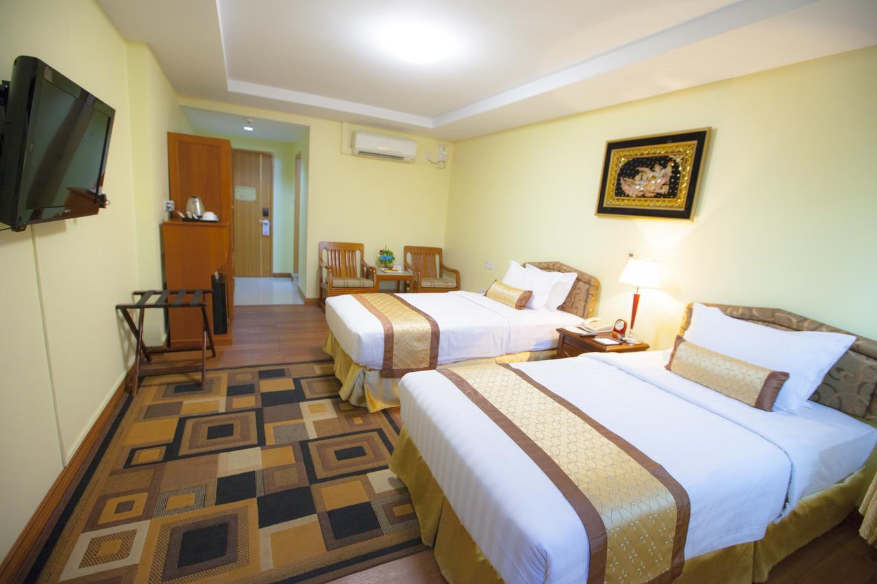 Grand Palace Hotel Янгон Экстерьер фото