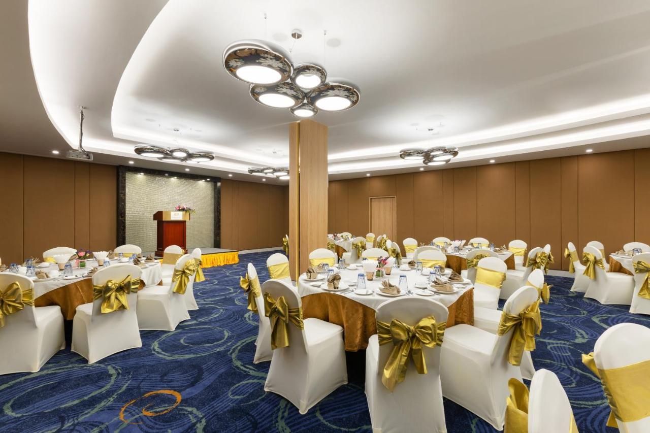 Grand Palace Hotel Янгон Экстерьер фото